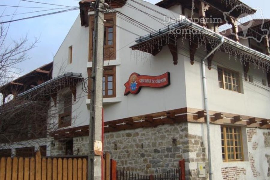 Casa-Iurca-de-Calinesti-din-Sighetu-Marmatiei-Maramures-1-900x600 Casa Iurca de Calinesti din Sighetu Marmatiei - Maramures (1)