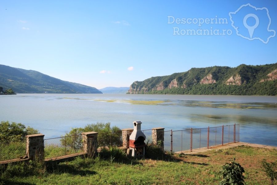 Cazare-la-Casa-La-Cotina-din-Svinita-Mehedinti-Cazanele-Dunarii-25-900x600 Cazare la Casa La Cotina din Svinita - Mehedinti - Cazanele Dunarii (25)