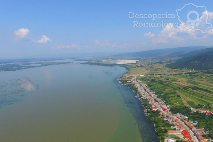 Cazare-la-Pensiunea-Danubio-din-Coronini-Caras-Severin-Cazanele-Bunarii-105-900x600 Cazare la Pensiunea Danubio din Coronini - Caras - Severin - Cazanele Bunarii (105)