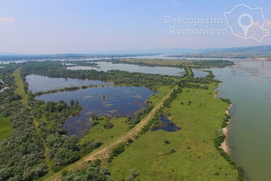 Cazare-la-Pensiunea-Danubio-din-Coronini-Caras-Severin-Cazanele-Bunarii-114-900x600 Cazare la Pensiunea Danubio din Coronini - Caras - Severin - Cazanele Bunarii (114)